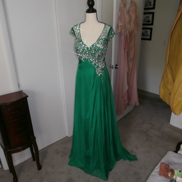 Green Mac Duggal Pageant Prom Gown - Size 14 Large - Picture 1 of 11